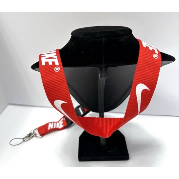 Nike Red And White Lanyard With Detachable Clasp For Keys ID Cards Brand New - Picture 4 of 6